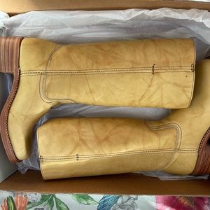 Frye Campus boots 14L. Womens size 9. Men’s size 7.5. New in box